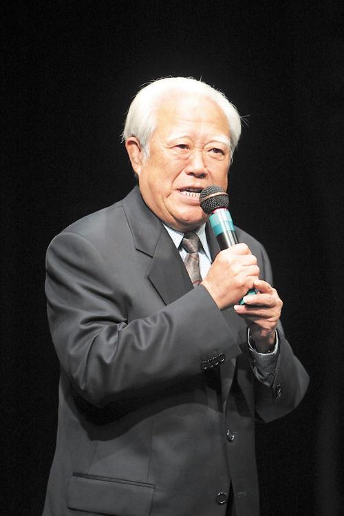 那么多人喜欢他们的相声,苏文茂高英培成不成大师,又有什么关系