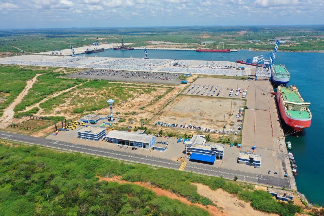 斯里兰卡总统强调将尊重与中方的汉班托塔港合作协议