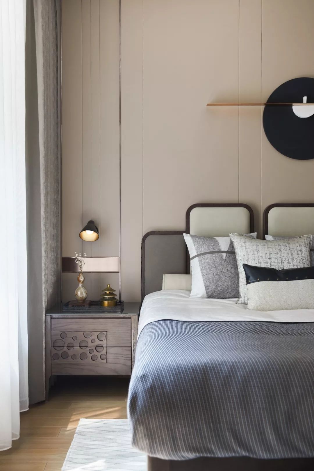 173㎡现代轻奢风下叠洋房，优雅孔雀蓝凸显时尚质感！