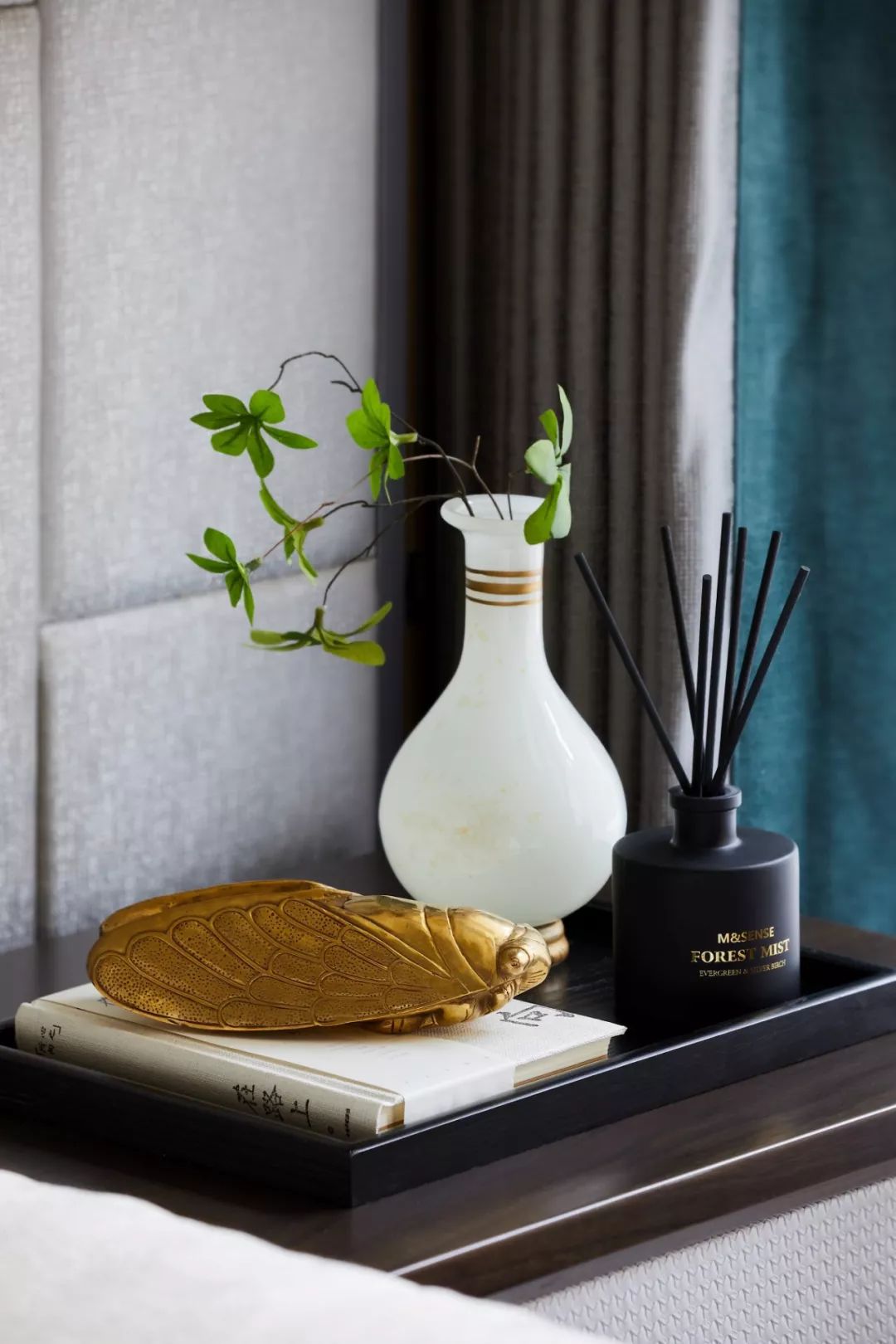 173㎡现代轻奢风下叠洋房，优雅孔雀蓝凸显时尚质感！