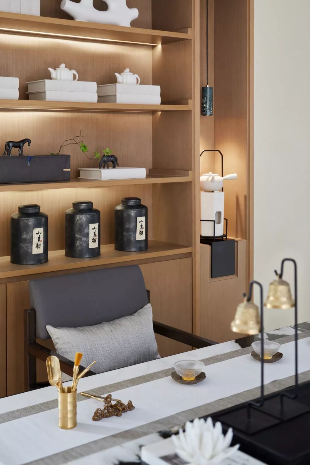 173㎡现代轻奢风下叠洋房，优雅孔雀蓝凸显时尚质感！