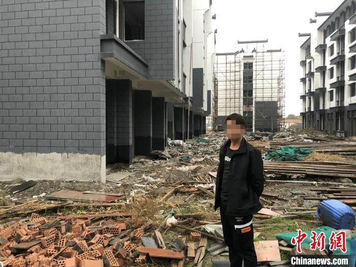 浙江包工头工地“置办年货”把自己“送”进牢房 吴兴公安提供