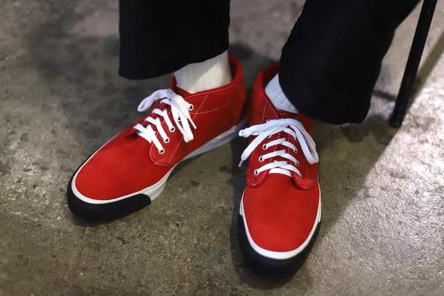 你们嘴里土气的解放鞋竟然被fendi玩出了花