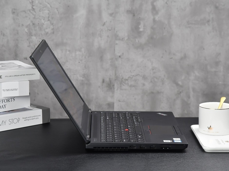 专业移动图形工作站thinkpadp53图赏