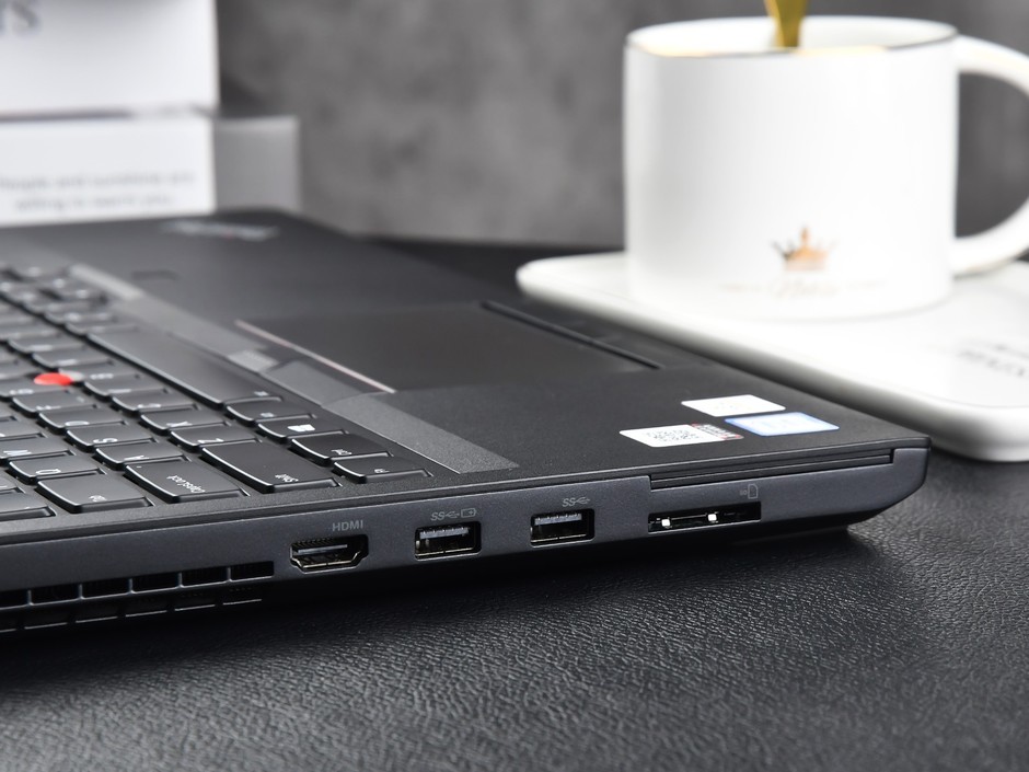 专业移动图形工作站thinkpadp53图赏