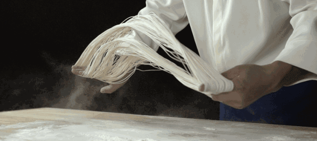 到了施展拳脚的时候所谓心传,除了世代相传的手艺还有生存的信念以及