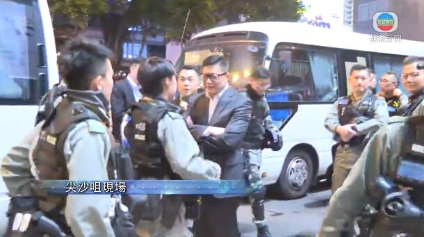 香港警務(wù)處處長鄧炳強(圖:無線新聞直播截圖)