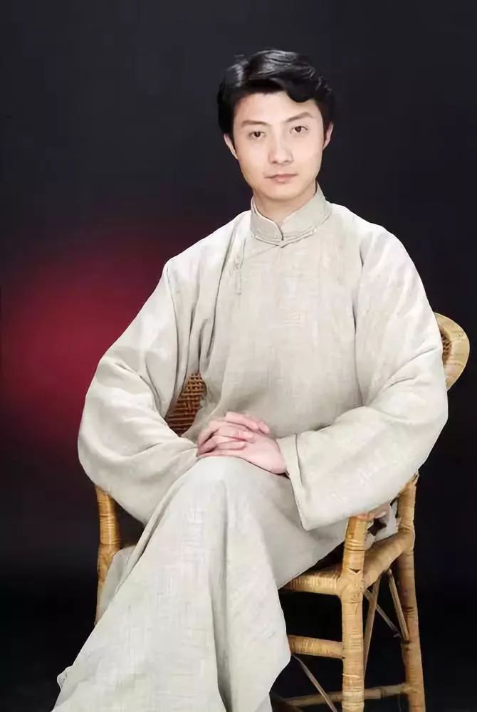 他现在长这样__财经头条