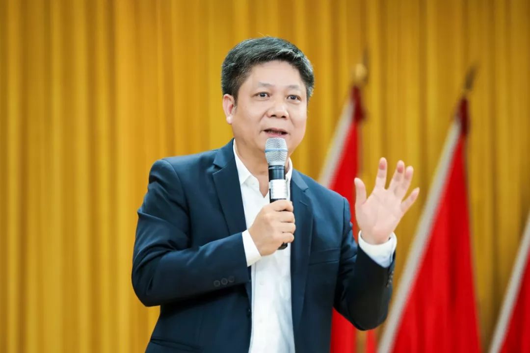 广东广播电视台副台长,广东卫视频道总监曾少华"数说"广东卫视2019年