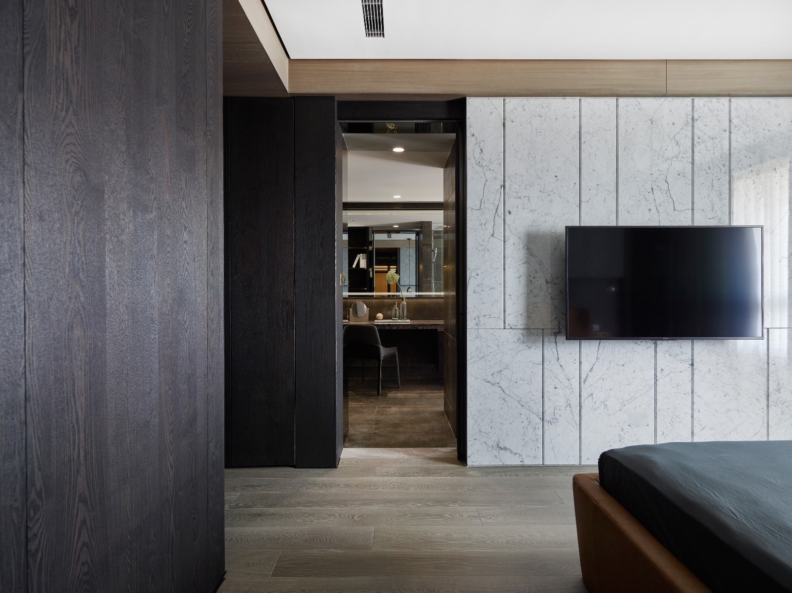 185㎡现代黑桃木简约住宅