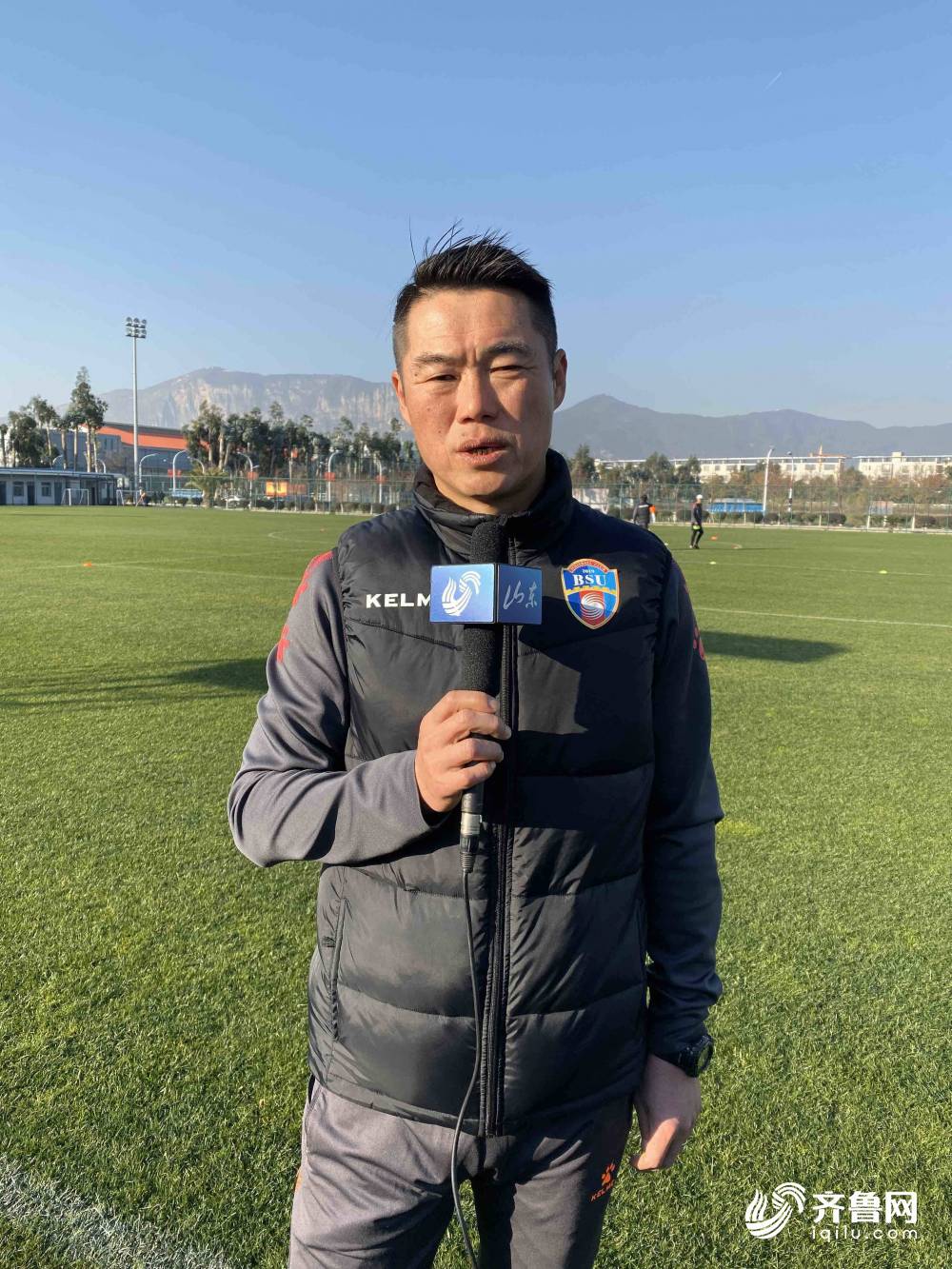 宿茂臻谈足协新政 增加外援名额有利有弊