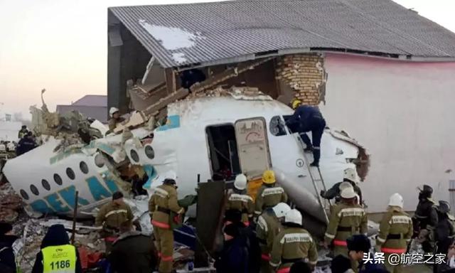 哈萨克斯坦一福克F100客机失事,或15人遇难 贝克航空2100号空难|哈萨克斯坦_新浪新闻