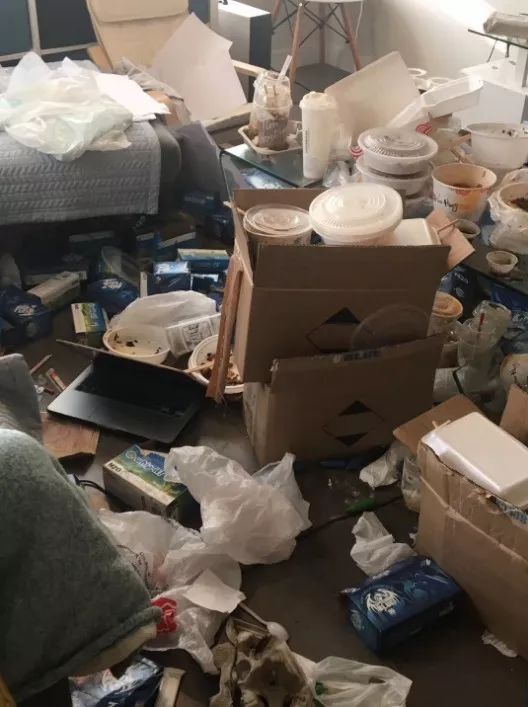 又一起留学生吸笑气猝死事件这样的软性毒品到底要将年轻人带往何处