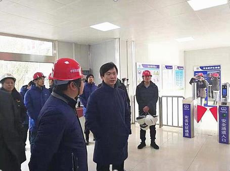 天津轨道集团副总经理地铁集团总经理胡浩深入地铁4号线施工现场检查