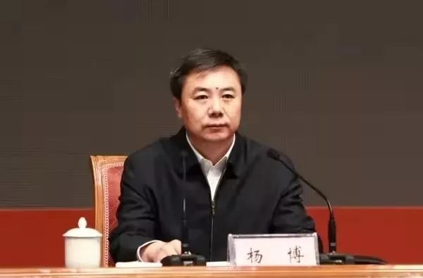 李长江内蒙党委办公厅图片