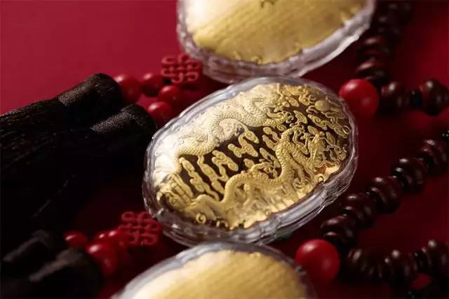 1克说的简单心经平安挂饰由0.1克999足金制作可能还想让你春运