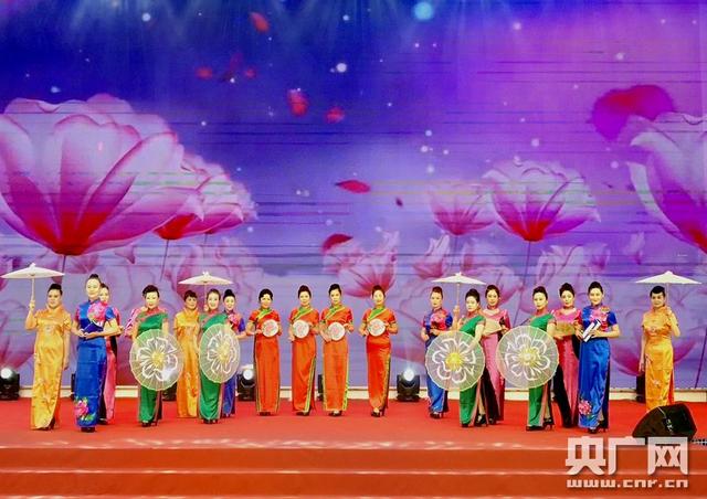 “越来越美”首届中国（大连）旗袍文化艺术节举办