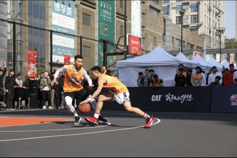 国民篮球在快手线下决赛收官洋葱哥李和旭李名扬和高健荣登四大赛道