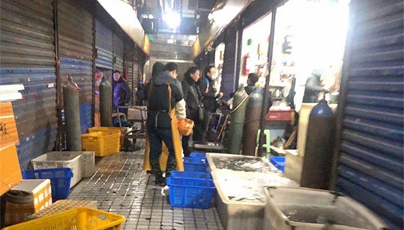 肺炎后的武汉华南海鲜城:卫生消毒比以往都频