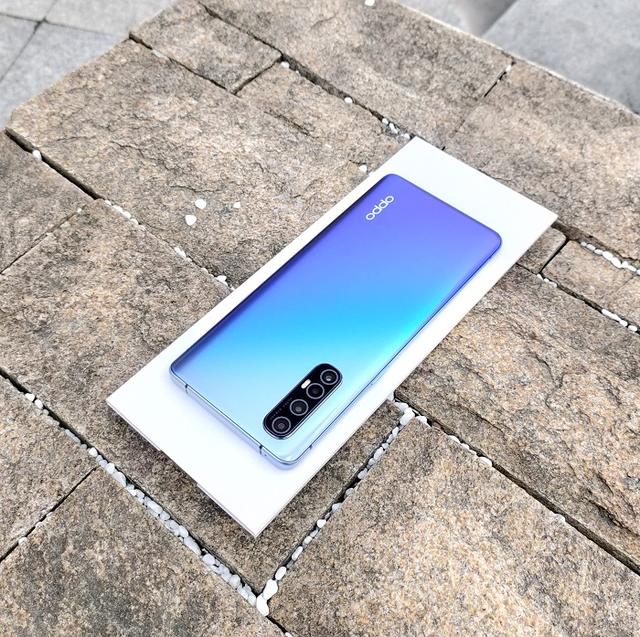 轻薄体验:蓝色星夜版oppo reno3 pro 5g开箱__财经头条