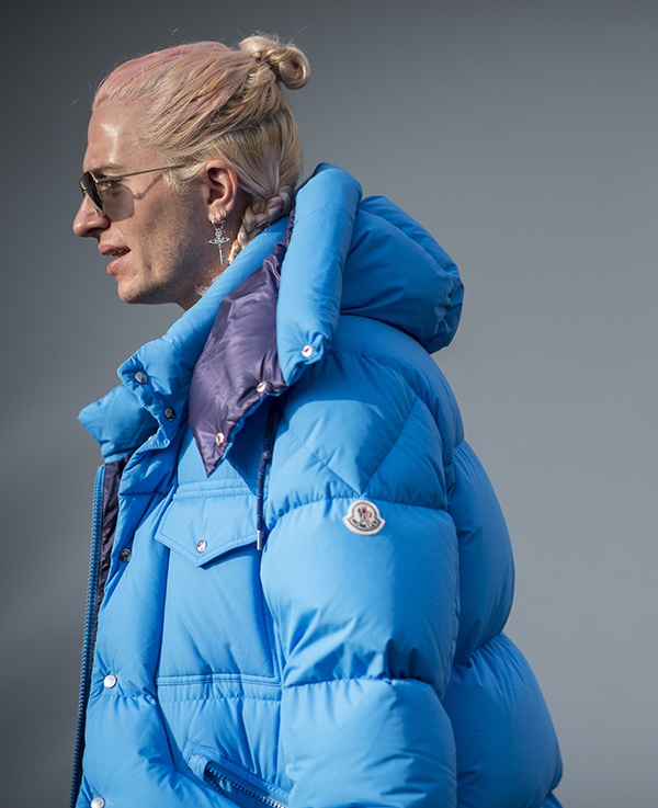 古驰母公司洽购高端羽绒服品牌moncler市值百亿欧元