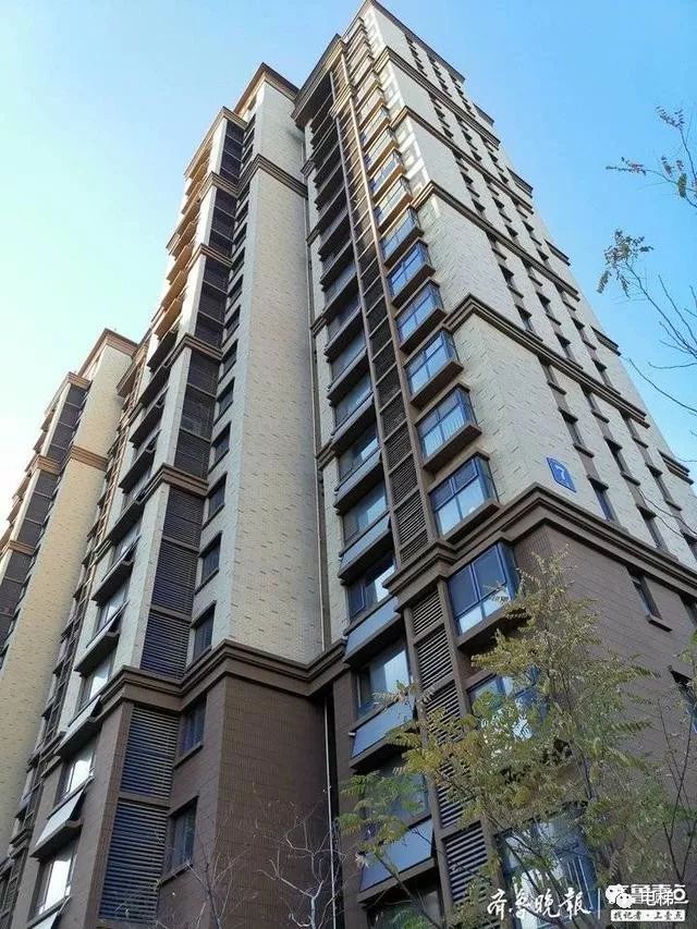 济南西江华府小区电梯故障频发业主9个月内报修上百次