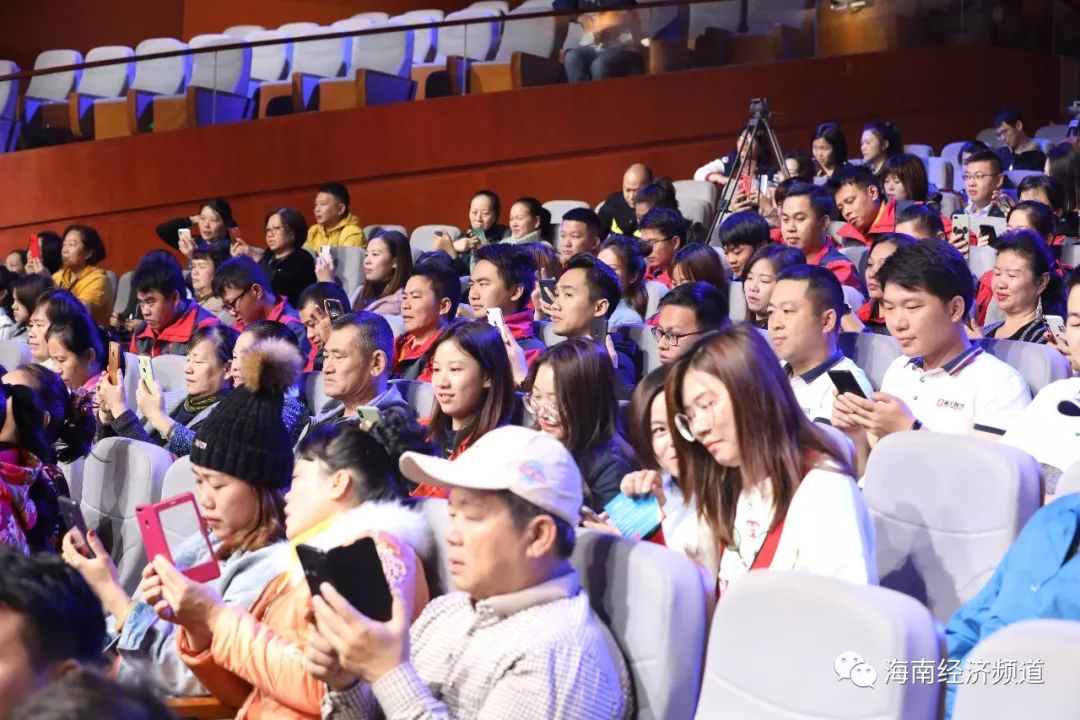 "美好新海南 购物新天堂"——2019第四届海南国际旅游岛购物节今日开幕