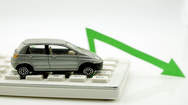 跨国车企巨头掀起裁员浪潮