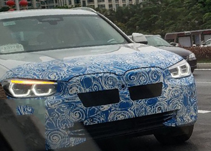 宝马X3电动版实车，55万起售，续航超400km，想买EQC的再等等