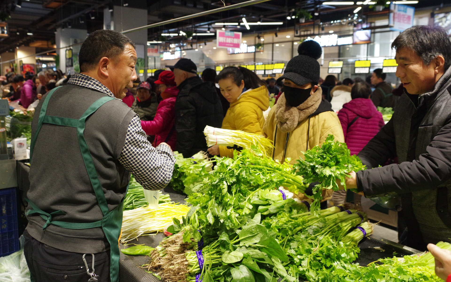 第32期：国人买菜方式变革：从逛菜市场到送菜进家 _中国网