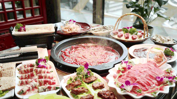 ▲ 那句话怎么说来着？没有火锅解决不了的问题~