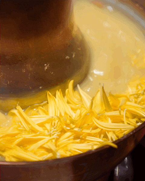 ▲菊花火锅曾一度成为新晋网红。