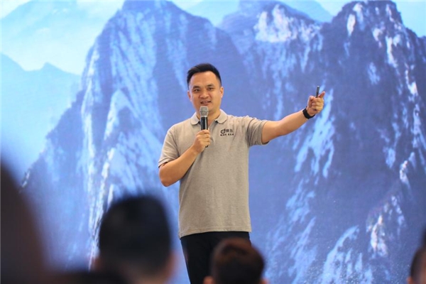 德易车ceo王国光:二手车金融"下半场",坚守初心才能