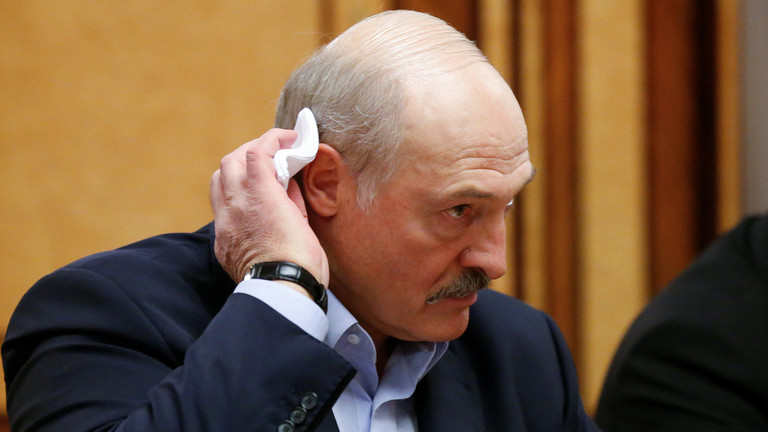 白俄罗斯总统自称：有人故意将新冠病毒传染给我