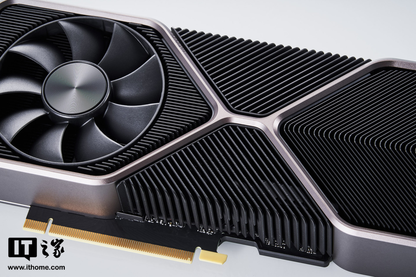 【it之家开箱】英伟达 rtx 3080 公版图赏