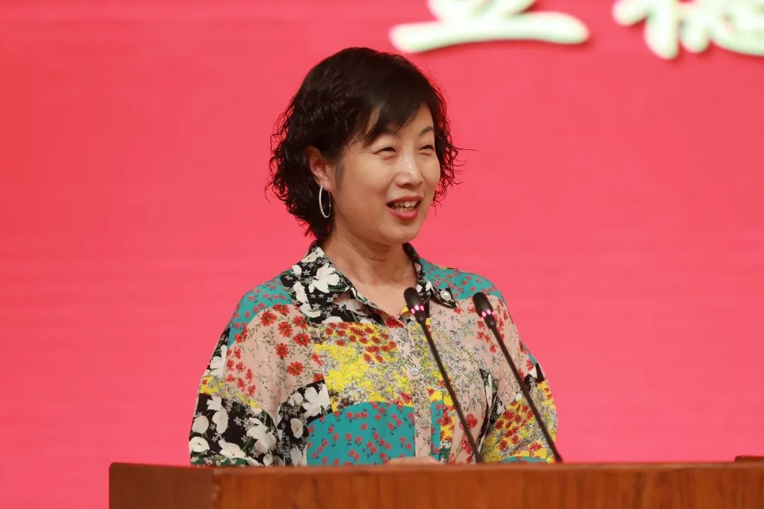 复旦大学教师节大会召开,校领导走访慰问教师代表|复旦大学|复旦_吕