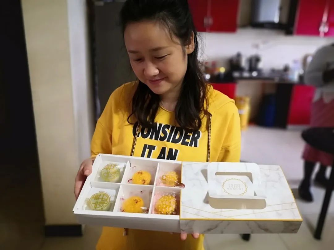 今年 更要吃月饼 月饼 新浪新闻 今年 更要吃月饼 月饼 新浪新闻