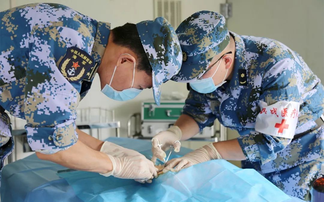 基层军医困在基层