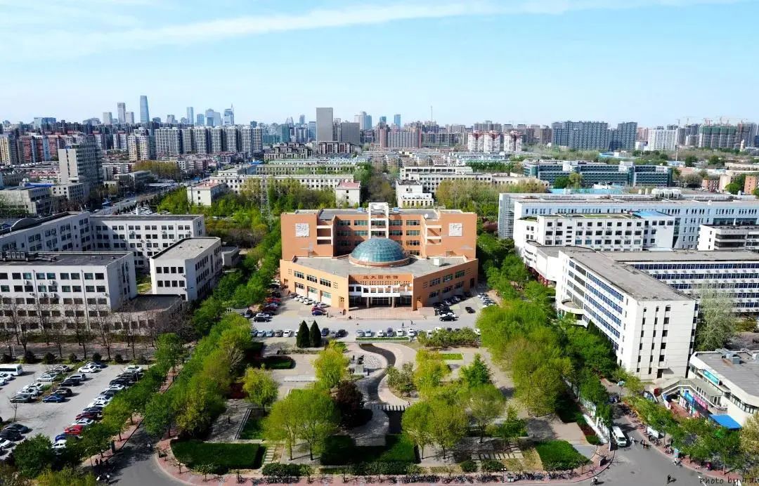 寓无形于有形共同成长岁月静好中的北工大图书馆
