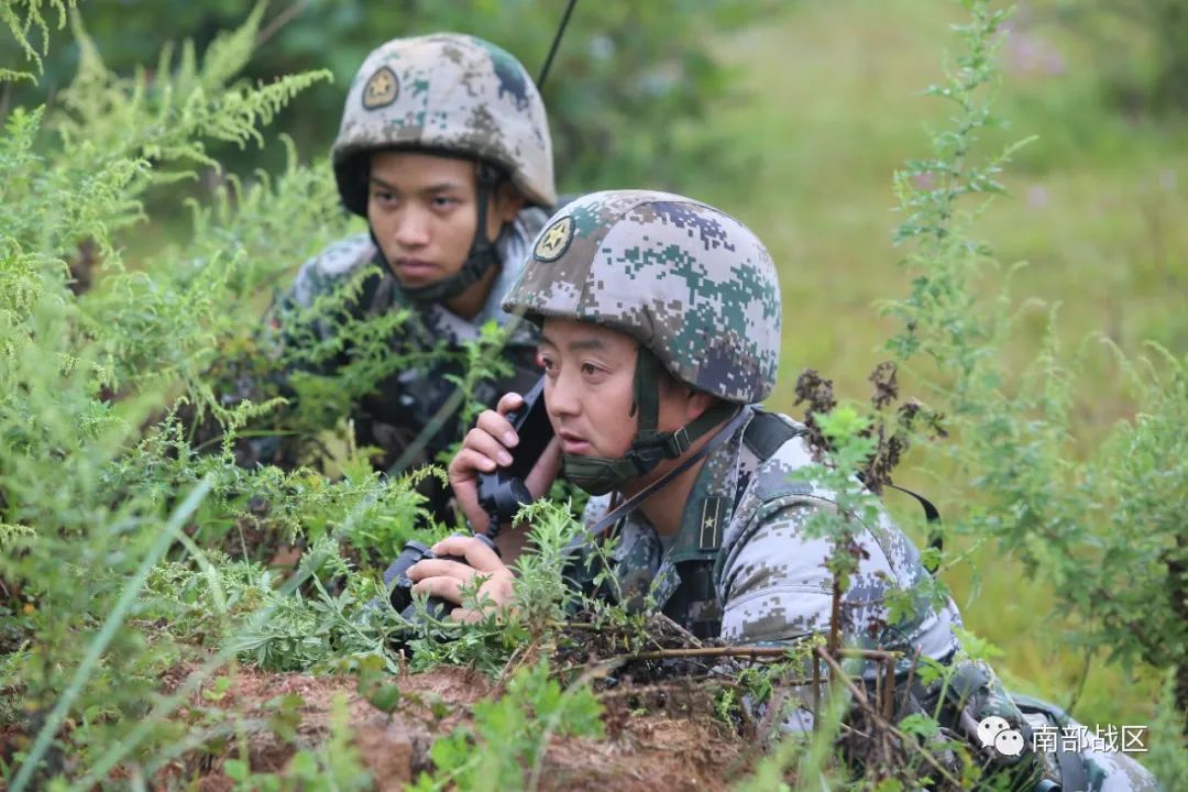 第75集团军某旅昼夜连贯锤炼多兵种协同打击能力