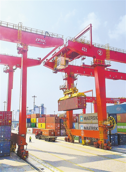 商务部相关负责人解读前三季度外贸形势：回稳向好 好于预期