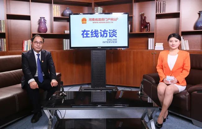 副局长,河南省第七次全国人口普查领导小组办公室主任冯文元接受专访