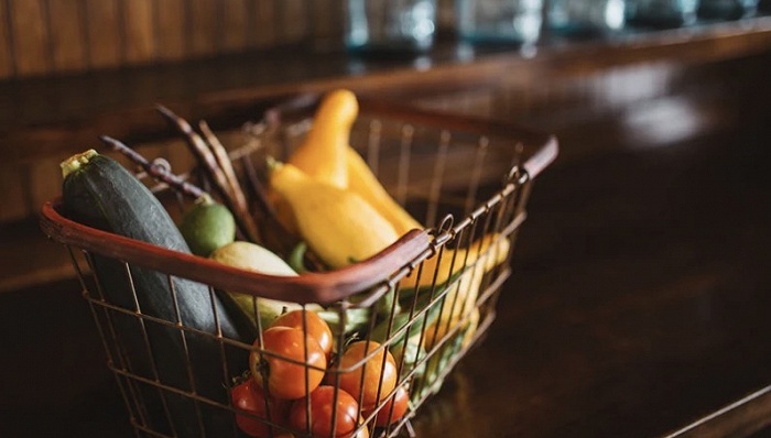 放弃烧钱 走精品路线的本来生活 能用定制化生产突围吗 手机新浪网