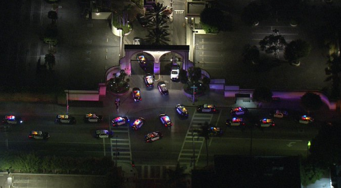 美国好莱坞突发枪击事件 数十辆警车包围电影公司