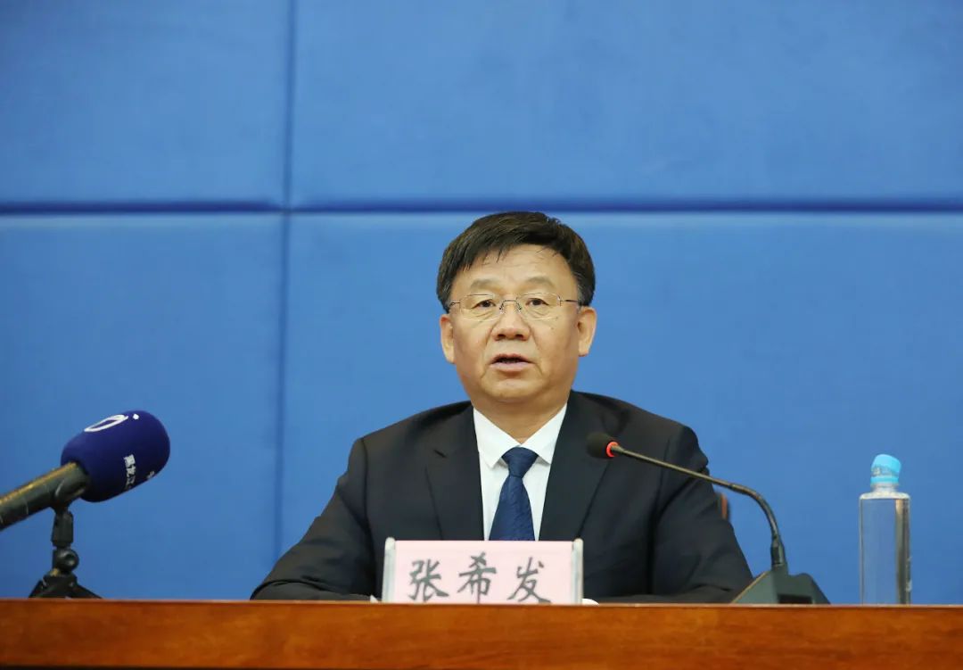 林甸县委副书记,县长张希发今年是脱贫攻坚的收官之年,林甸县广大党员