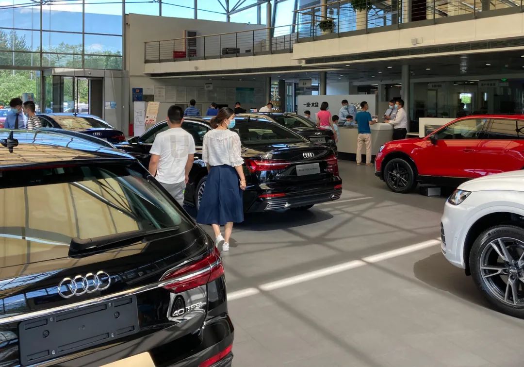 8家经销商9月市值蒸发109亿元 