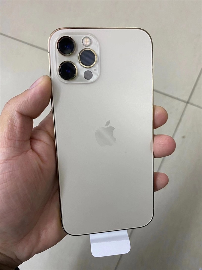 12pro银色,11pro银色 苹果iphone12pro银色版真机图片曝光