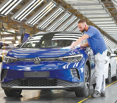 多国力促汽车业复苏（国际视点）