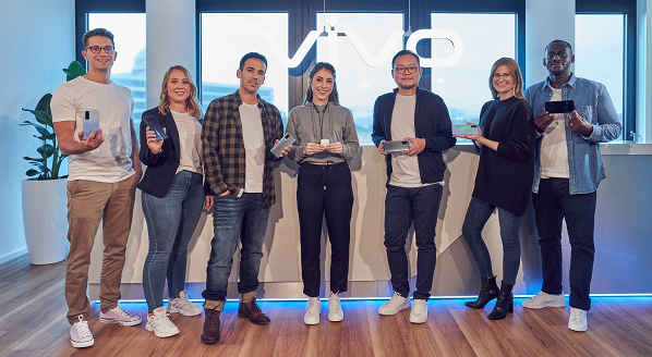 &emsp;(vivo欧洲团队代表)