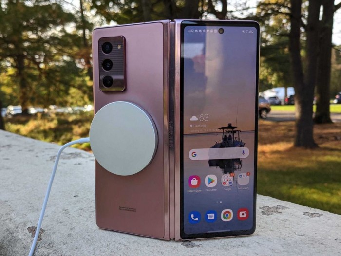 苹果magsafe卖329元 与三星galaxy z fold2完美搭配|iphone12|三星